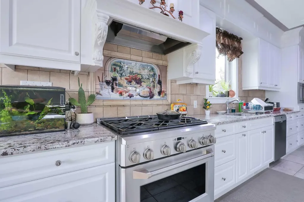 21 Rosedale Avenue Rural Lacombe County AB T4L 1Y4
