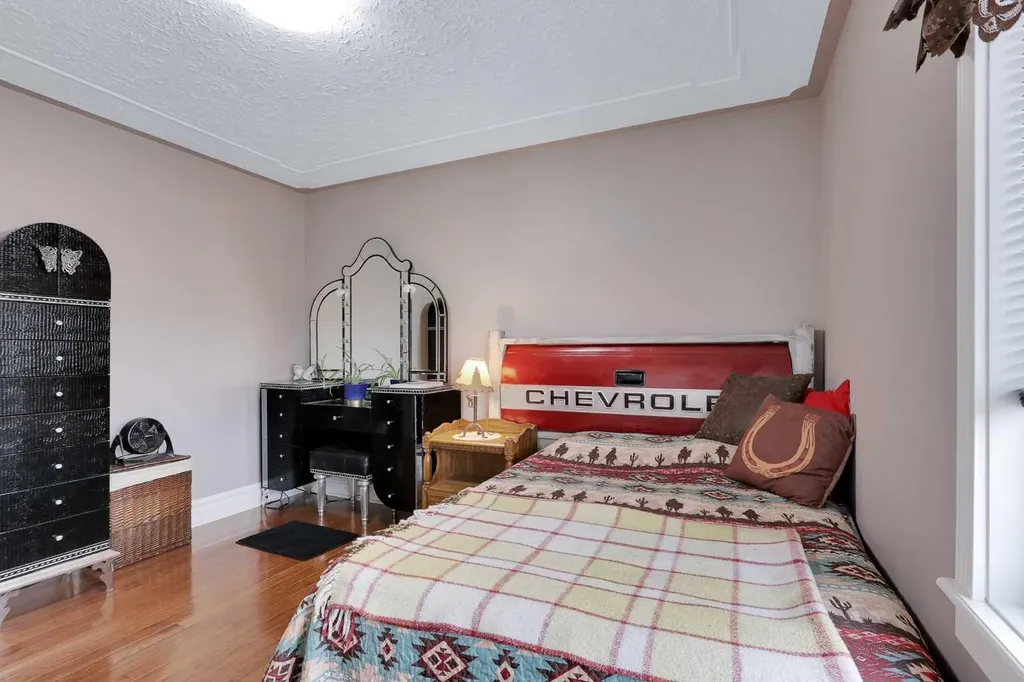 21 Rosedale Avenue Rural Lacombe County AB T4L 1Y4