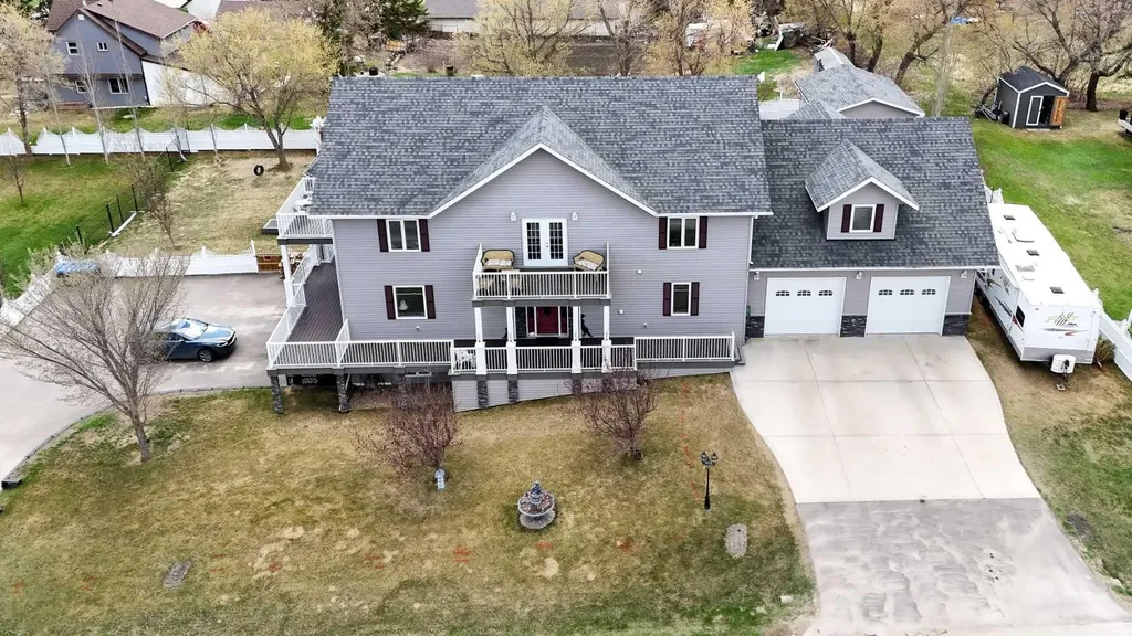 21 Rosedale Avenue Rural Lacombe County AB T4L 1Y4