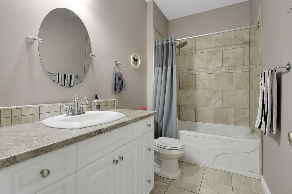 21 Rosedale Avenue Rural Lacombe County AB T4L 1Y4