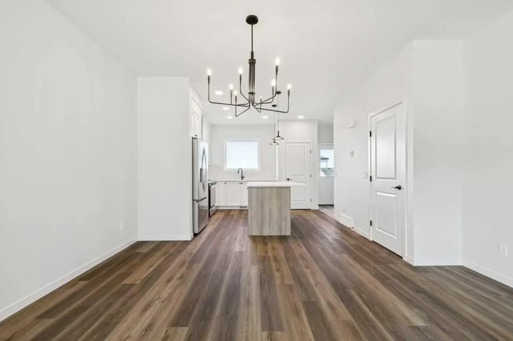 49 Bluerock Hill SW Calgary AB T2Y 0V7