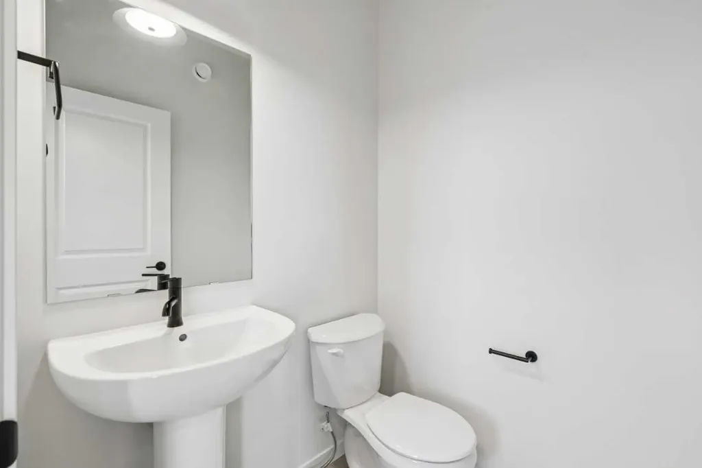 49 Bluerock Hill SW Calgary AB T2Y 0V7
