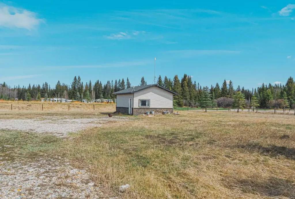 33035 Range Road 60 Rural Mountain View County AB T0M 1X0