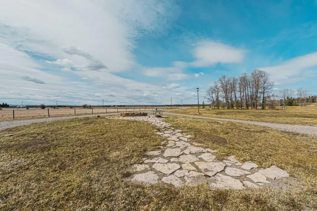 33035 Range Road 60 Rural Mountain View County AB T0M 1X0