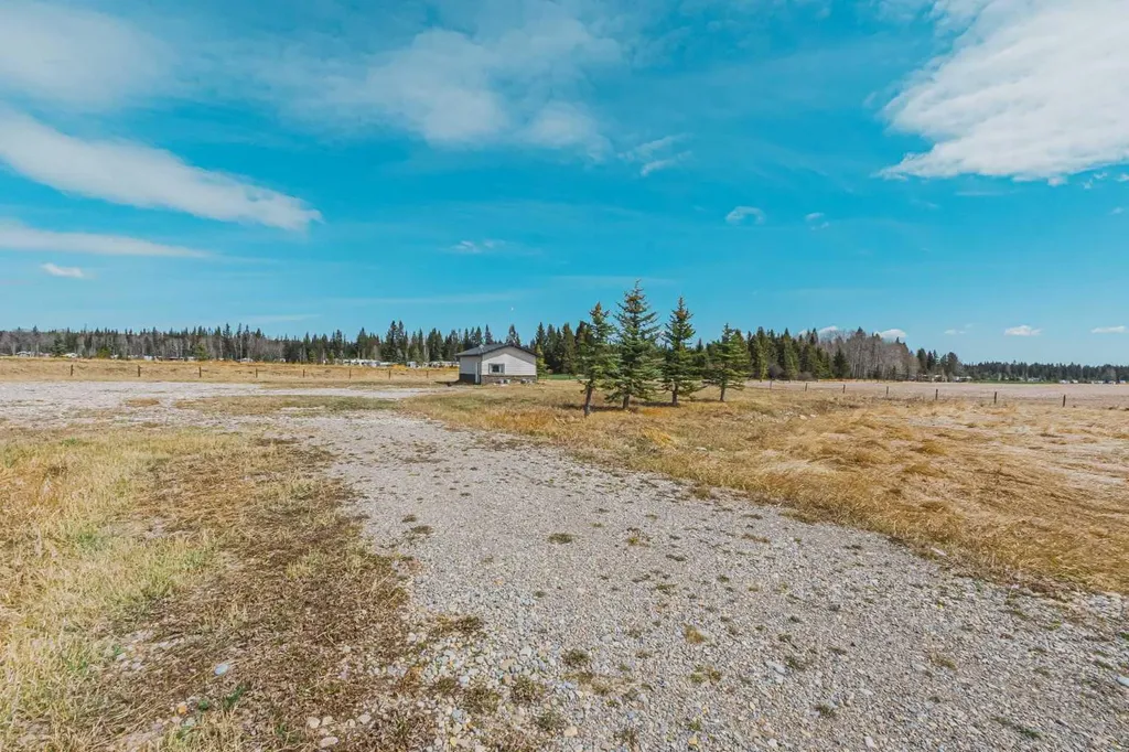 33035 Range Road 60 Rural Mountain View County AB T0M 1X0