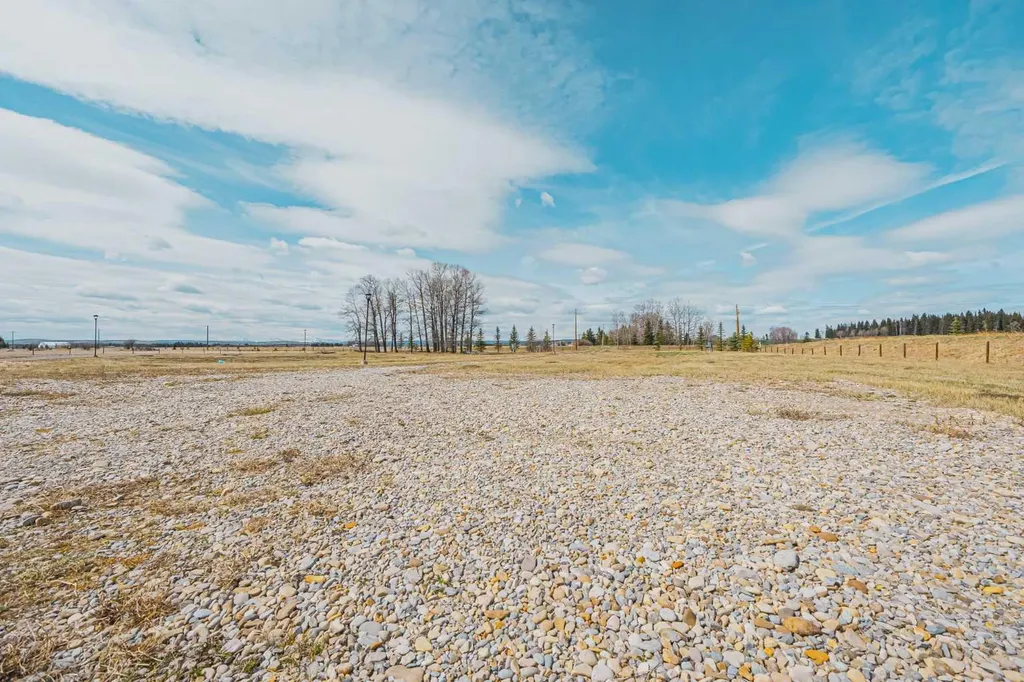 33035 Range Road 60 Rural Mountain View County AB T0M 1X0