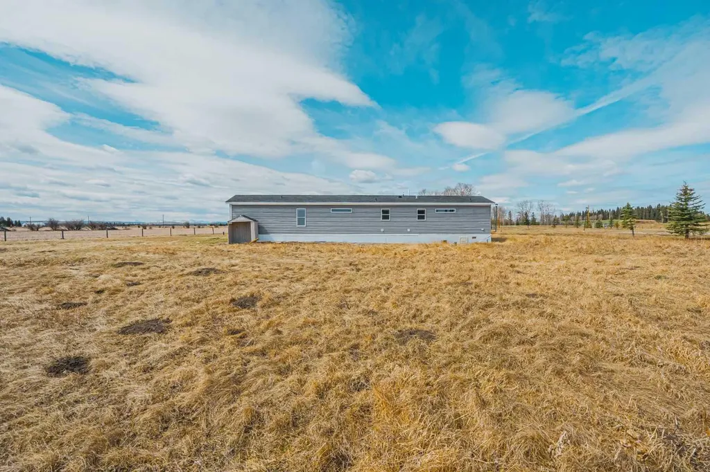 33035 Range Road 60 Rural Mountain View County AB T0M 1X0