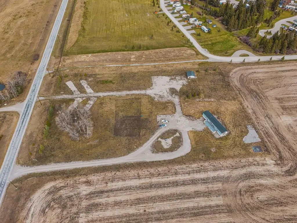 33035 Range Road 60 Rural Mountain View County AB T0M 1X0