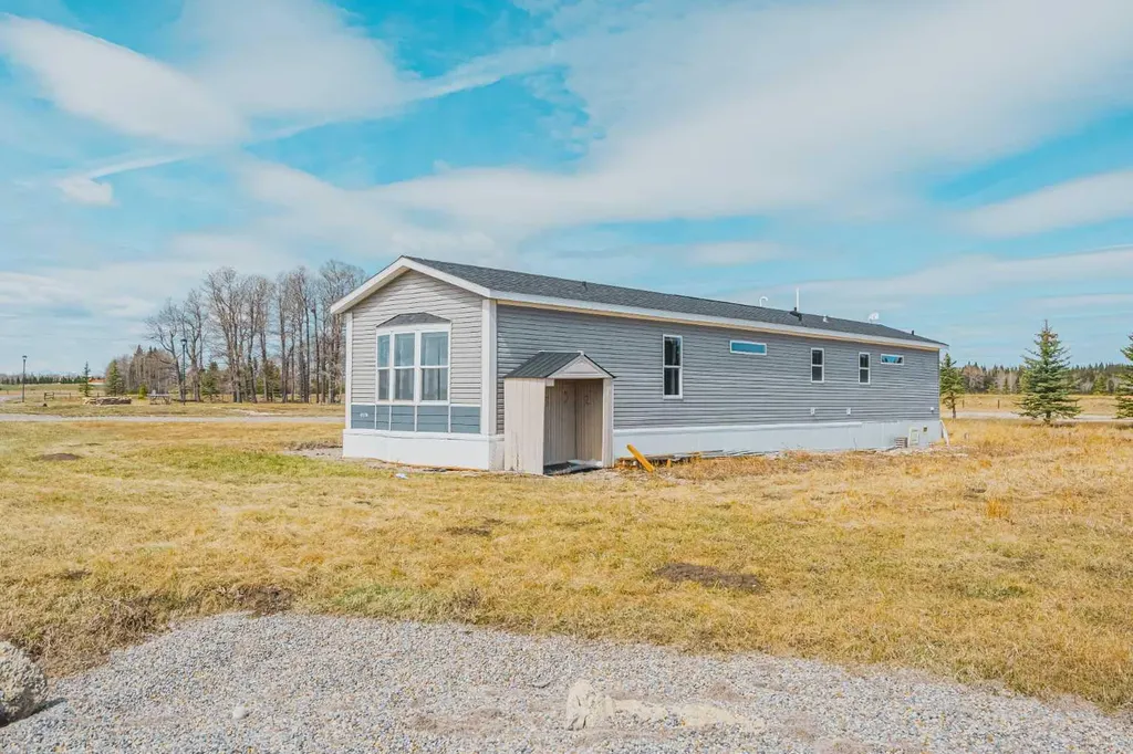 33035 Range Road 60 Rural Mountain View County AB T0M 1X0