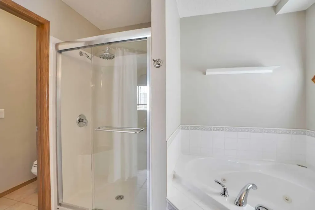 50 Cranfield Crescent SE Calgary AB T3M1A6