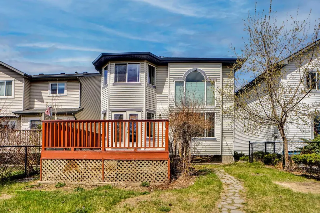 50 Cranfield Crescent SE Calgary AB T3M1A6
