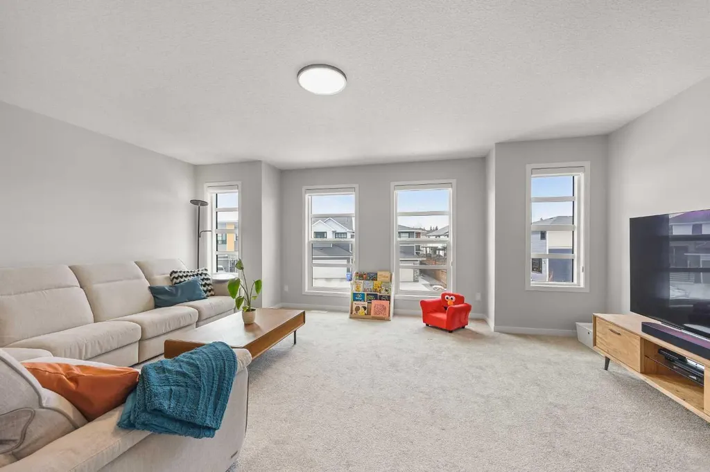 361 Harvest Hills Court NE Calgary AB T3K 2N7