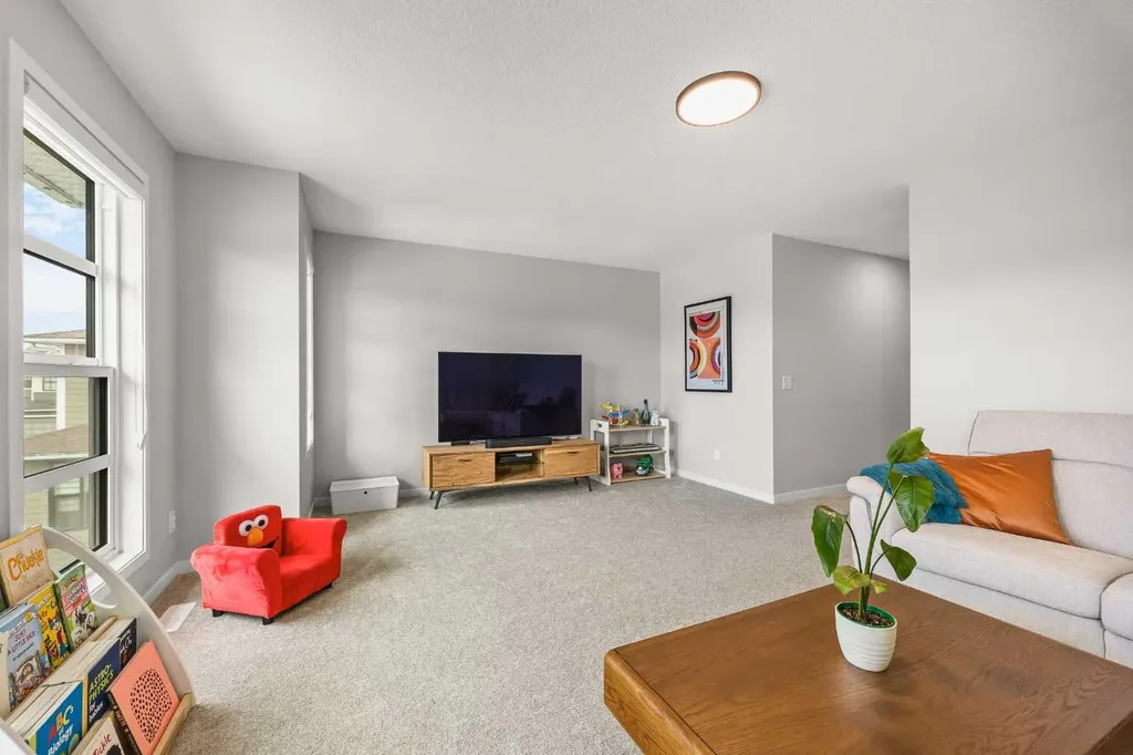 361 Harvest Hills Court NE Calgary AB T3K 2N7