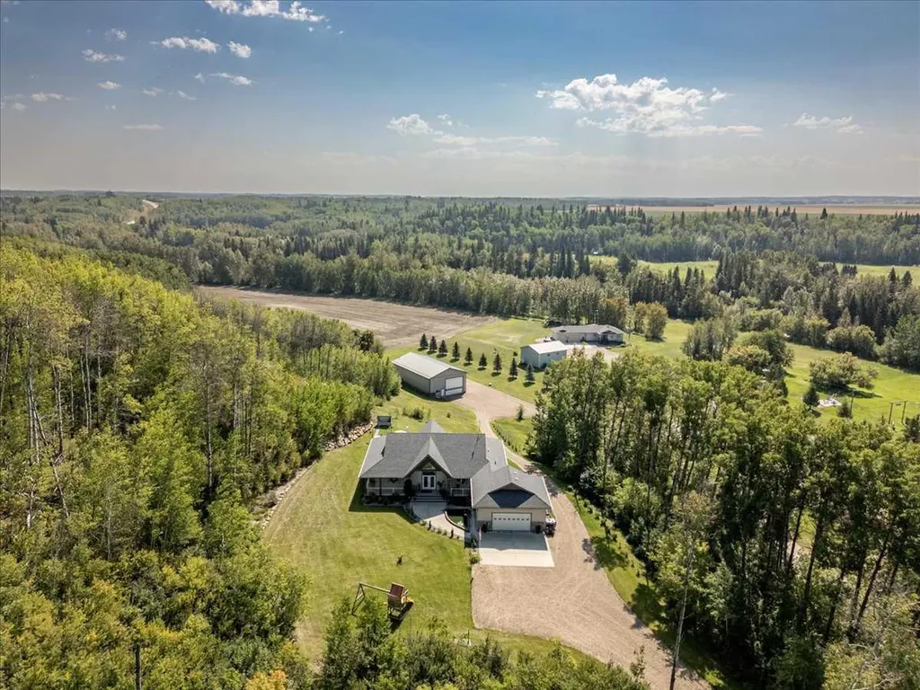#160, 2032 Highway 622 Telfordville AB T0C 2P0