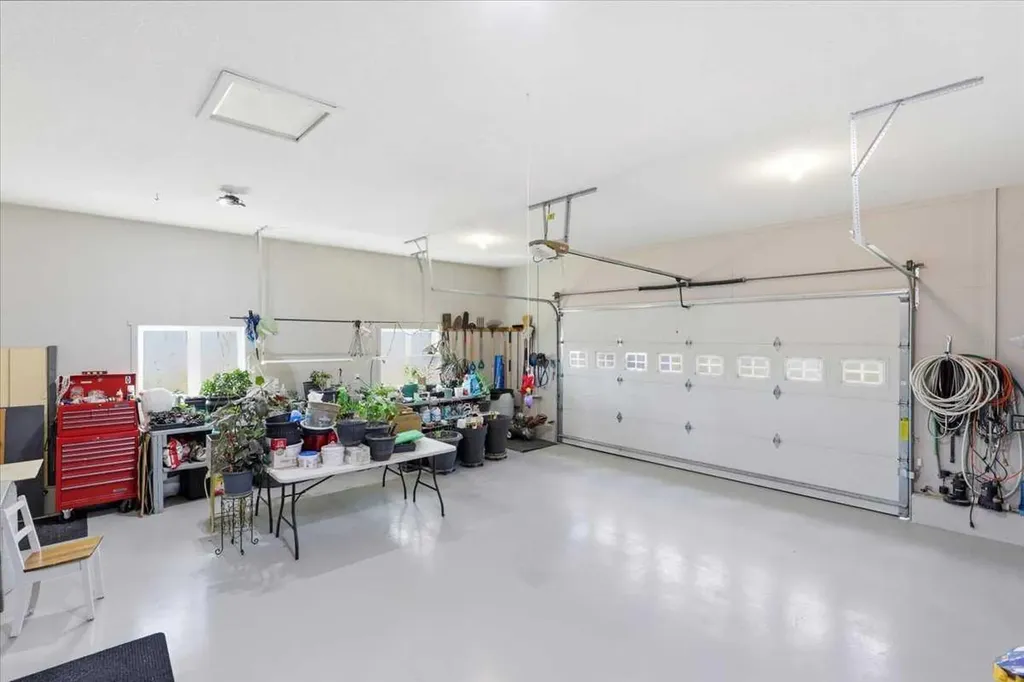 #160, 2032 Highway 622 Telfordville AB T0C 2P0