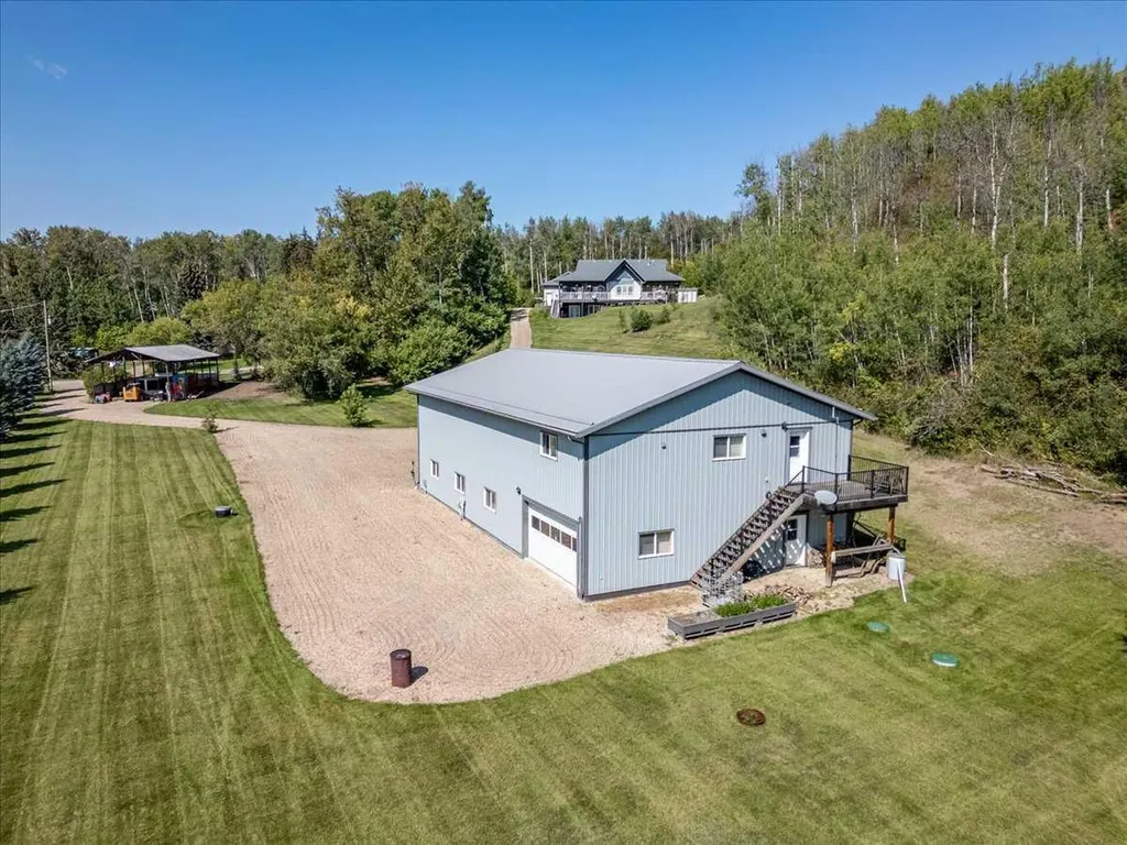 #160, 2032 Highway 622 Telfordville AB T0C 2P0