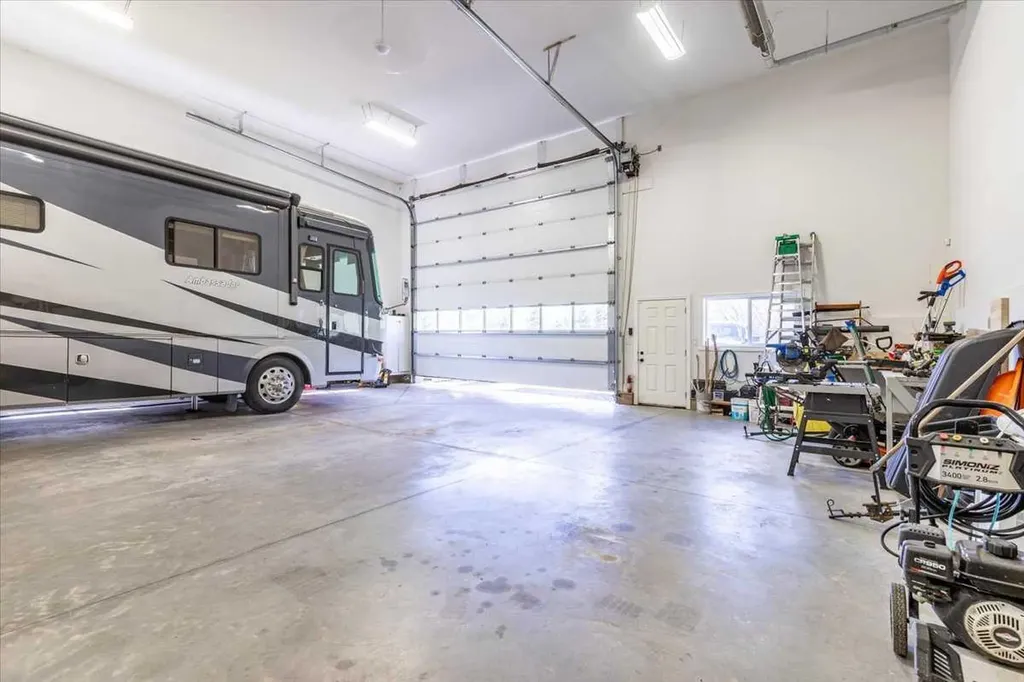 #160, 2032 Highway 622 Telfordville AB T0C 2P0