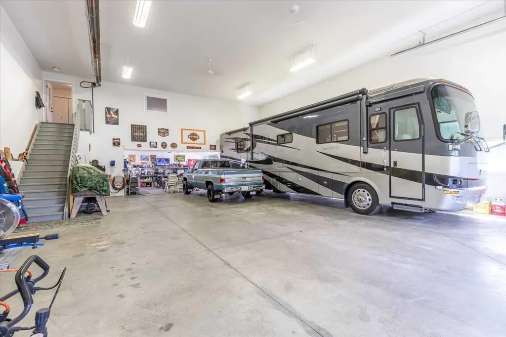 #160, 2032 Highway 622 Telfordville AB T0C 2P0