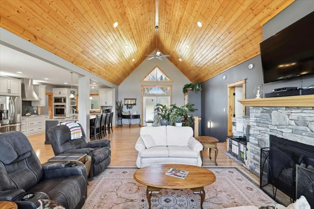 #160, 2032 Highway 622 Telfordville AB T0C 2P0