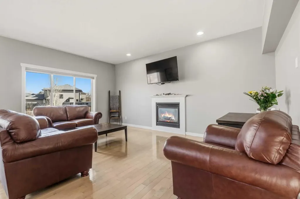 3514 55 Avenue Whitecourt AB T7S 0C1
