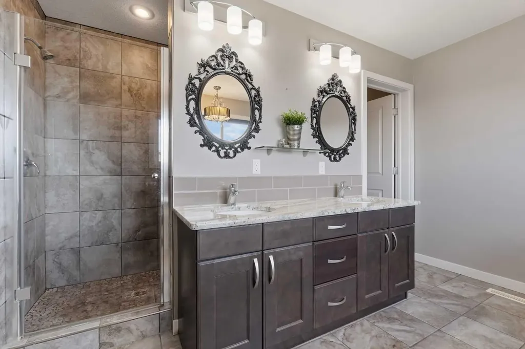 3514 55 Avenue Whitecourt AB T7S 0C1
