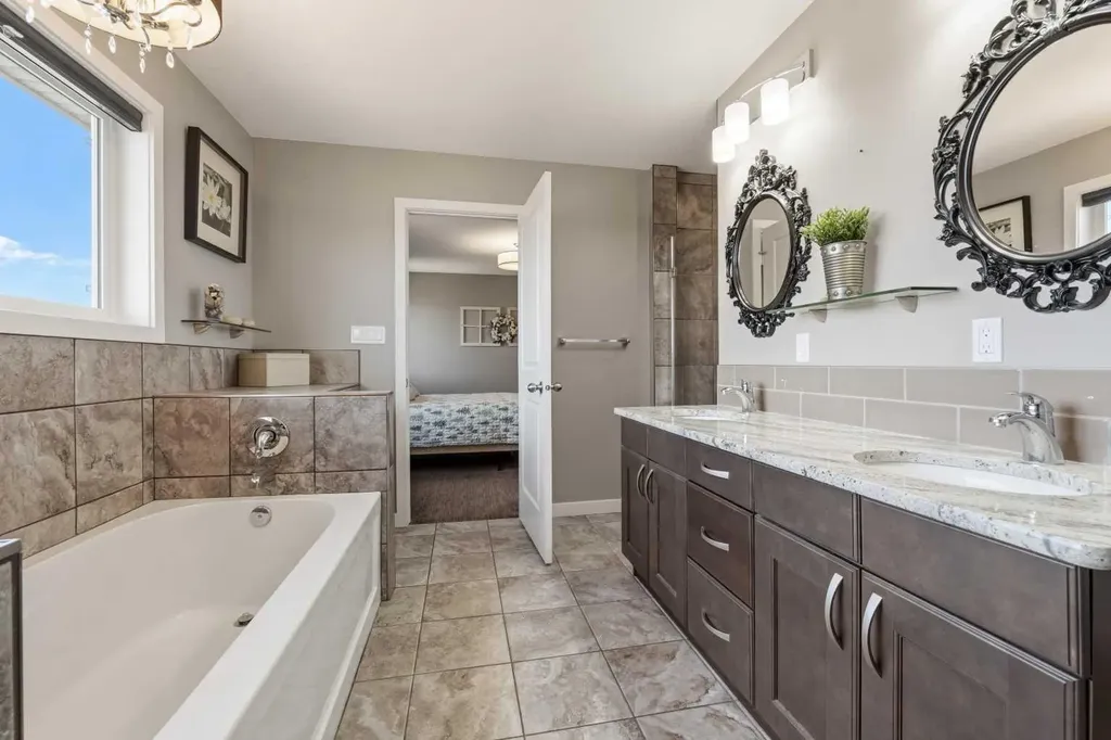 3514 55 Avenue Whitecourt AB T7S 0C1