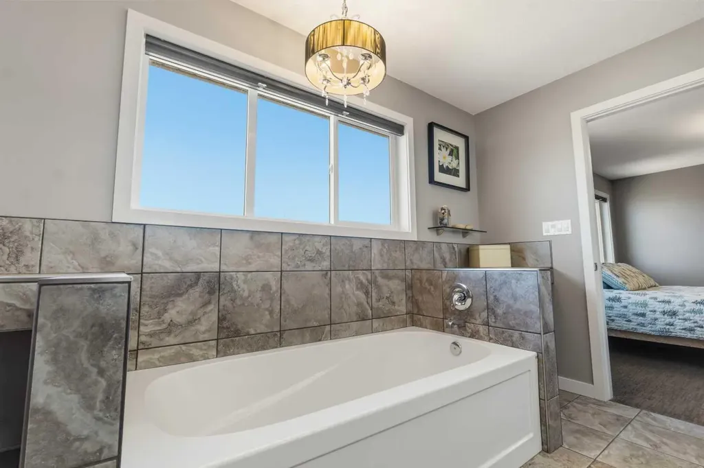 3514 55 Avenue Whitecourt AB T7S 0C1