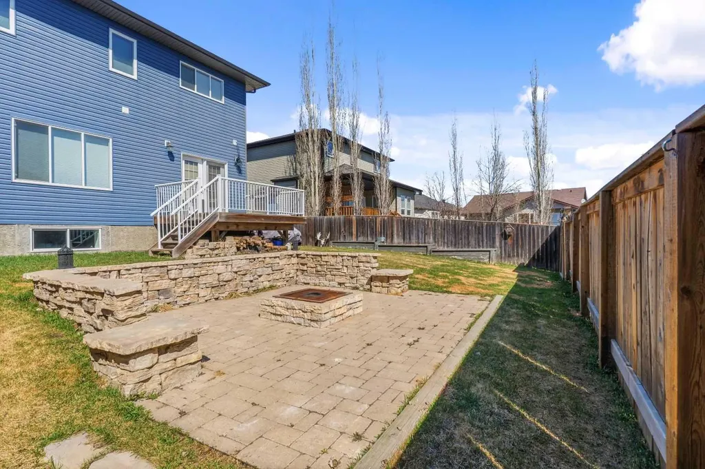 3514 55 Avenue Whitecourt AB T7S 0C1