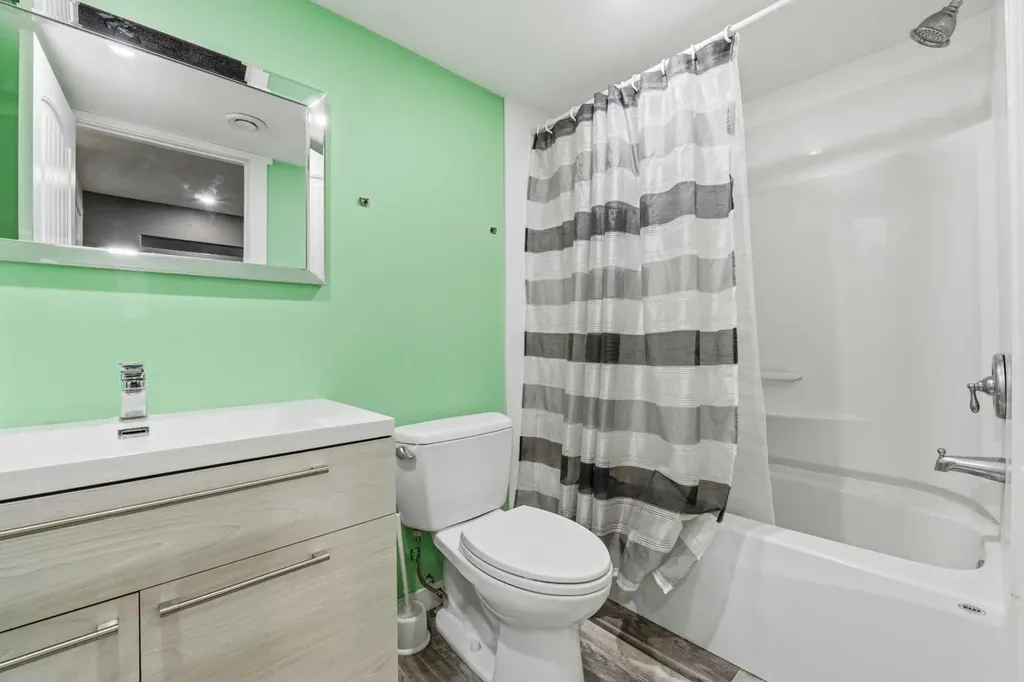 3514 55 Avenue Whitecourt AB T7S 0C1