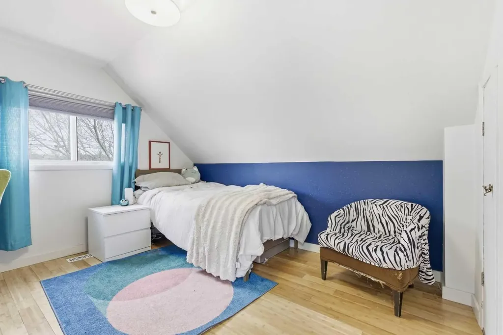 2801 26a Street SW Calgary AB T3E 2C8