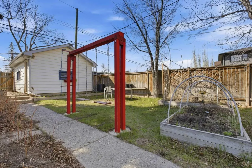 2801 26a Street SW Calgary AB T3E 2C8