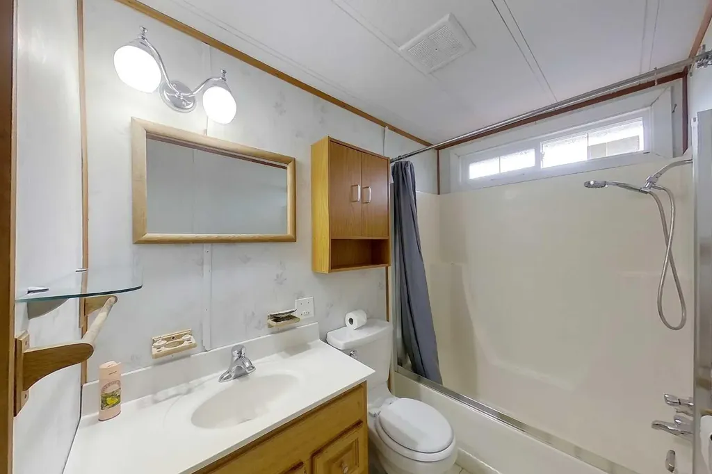 812 6 Avenue SW Slave Lake AB T0G2A4
