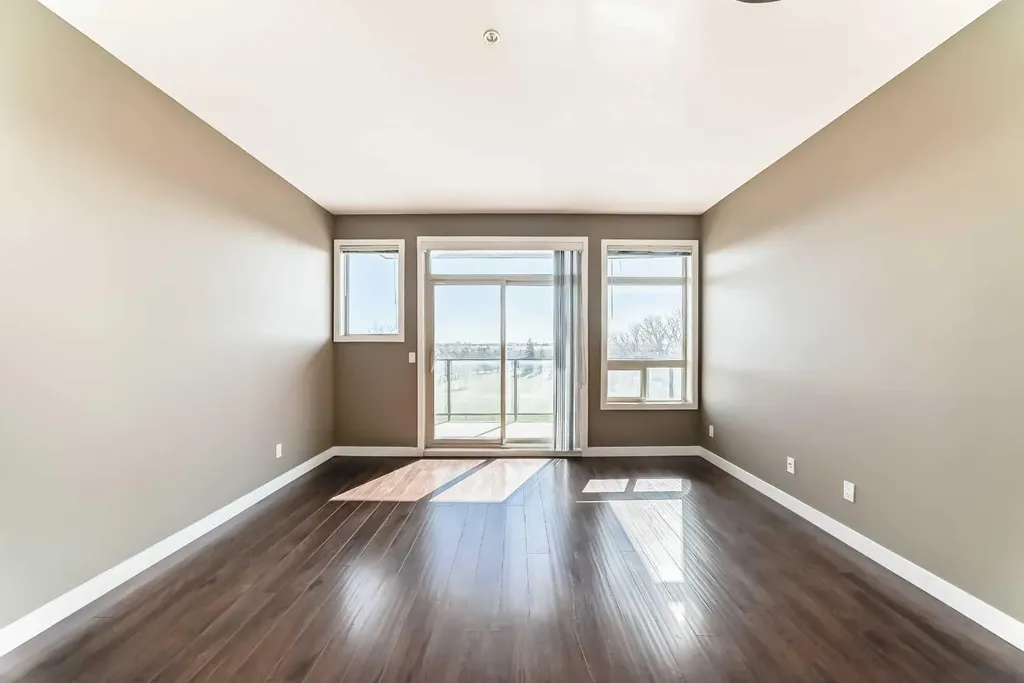 4303 1 Street NE Calgary AB T2E 7M3