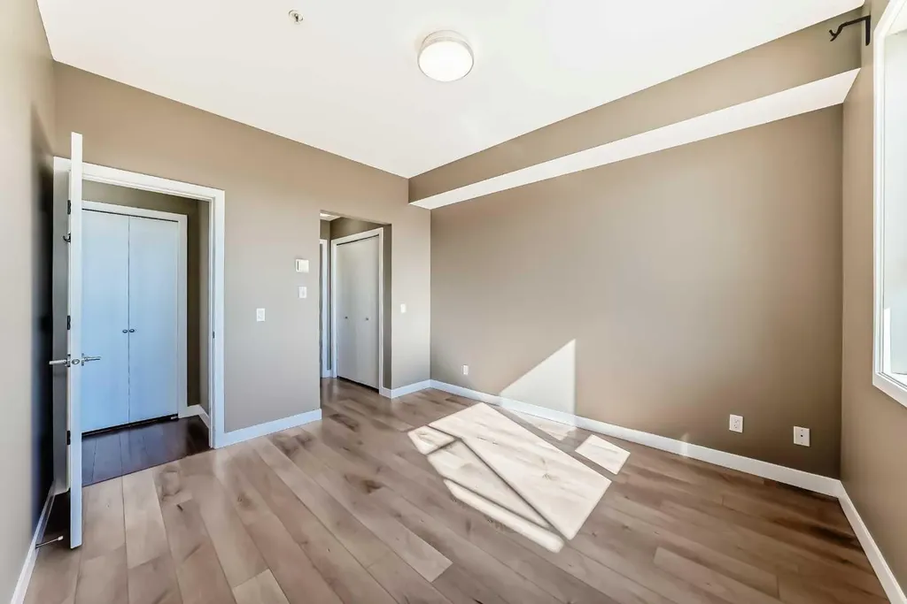 4303 1 Street NE Calgary AB T2E 7M3