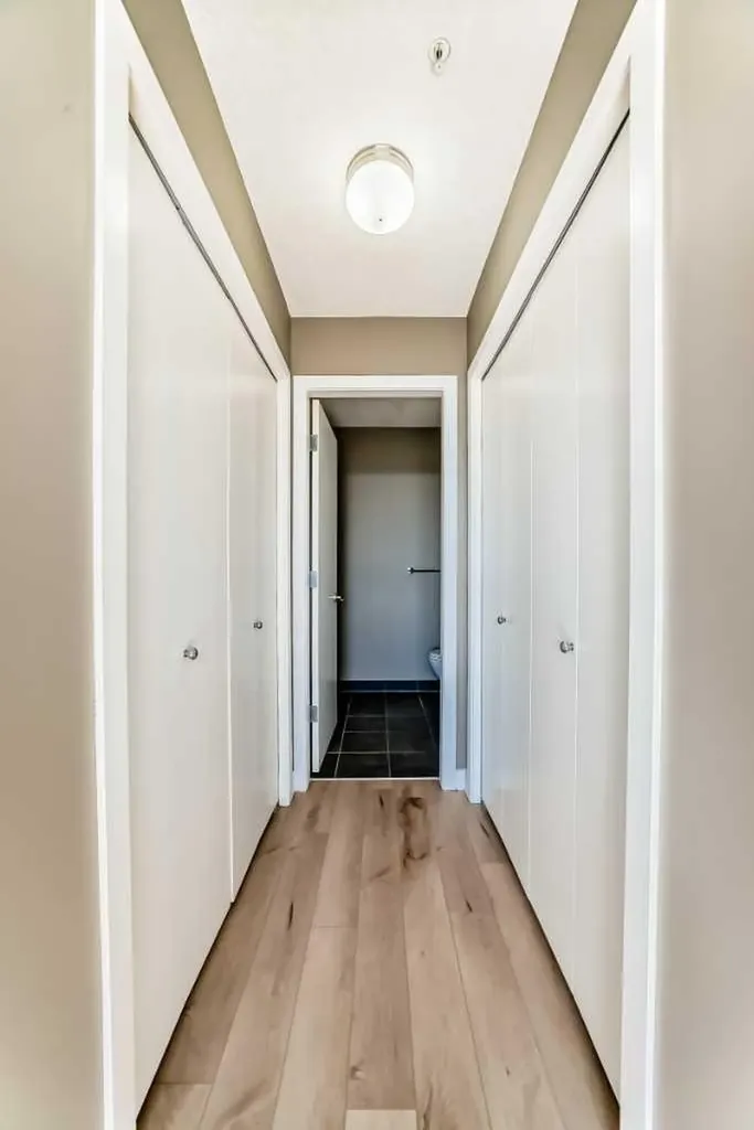 4303 1 Street NE Calgary AB T2E 7M3