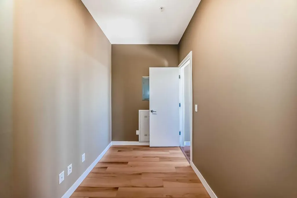 4303 1 Street NE Calgary AB T2E 7M3