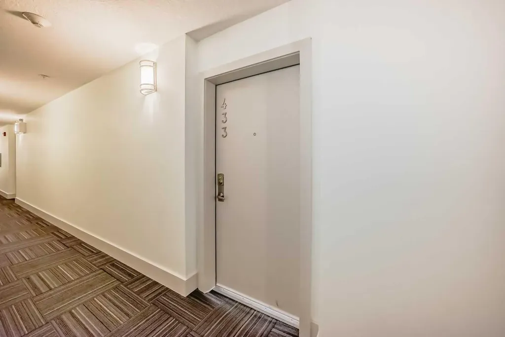 4303 1 Street NE Calgary AB T2E 7M3