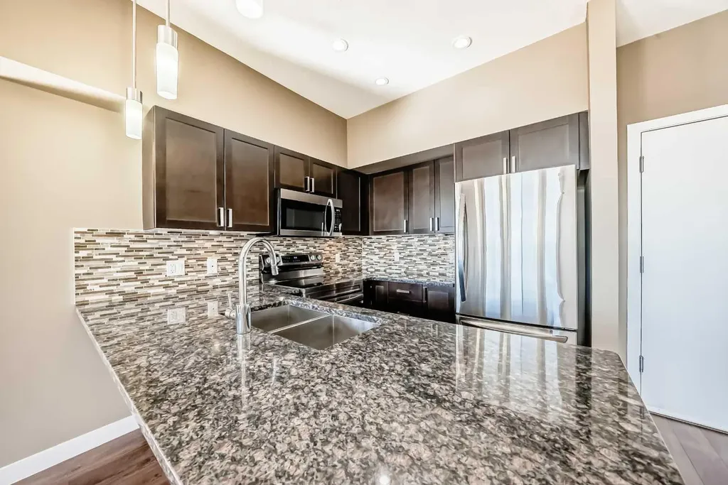 4303 1 Street NE Calgary AB T2E 7M3