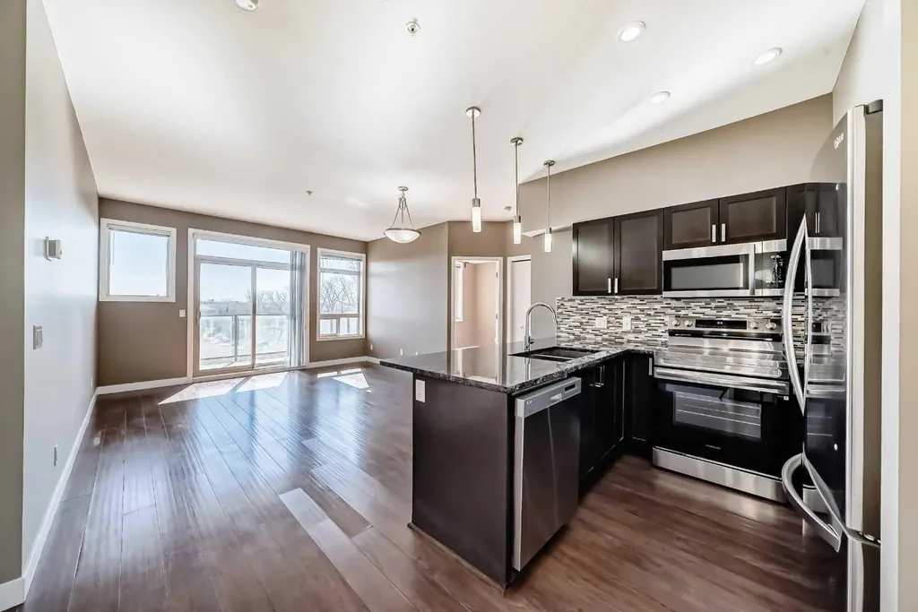4303 1 Street NE Calgary AB T2E 7M3
