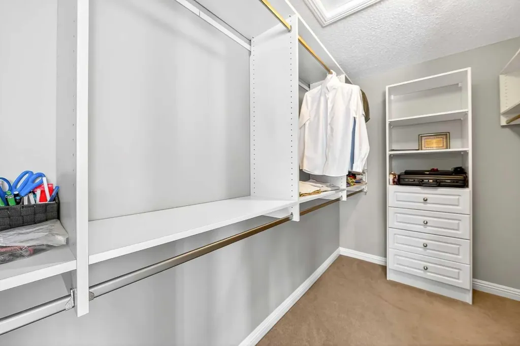 21 Panamount Street NW Calgary AB T3K 0H2