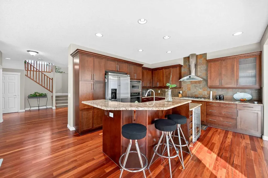 21 Panamount Street NW Calgary AB T3K 0H2