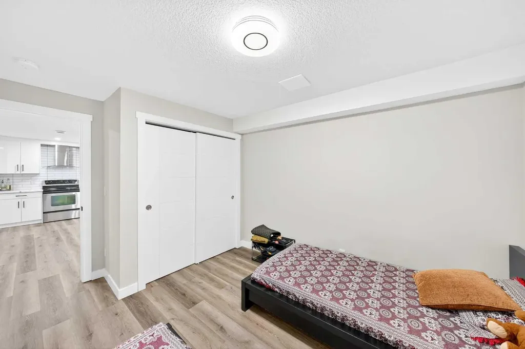 21 Panamount Street NW Calgary AB T3K 0H2