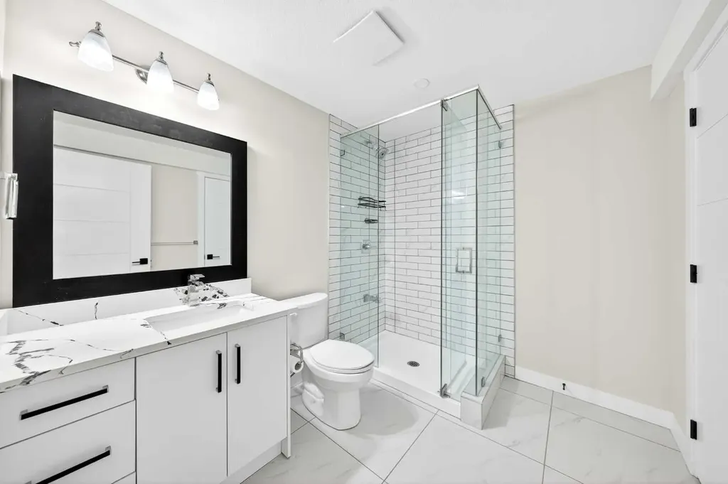21 Panamount Street NW Calgary AB T3K 0H2