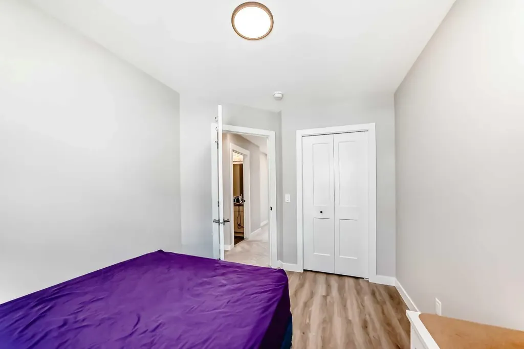55 Lucas Way NW Calgary AB T2P 2C7