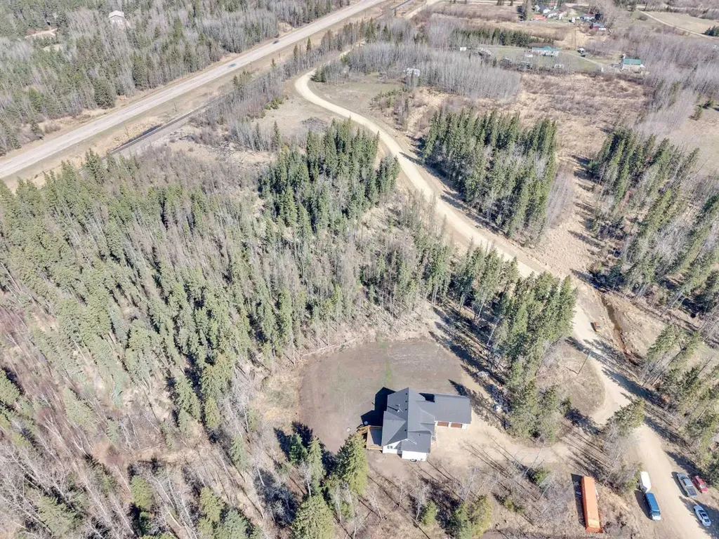 1-260077 Twp Road 422 Rural Ponoka County AB T4J 1R3