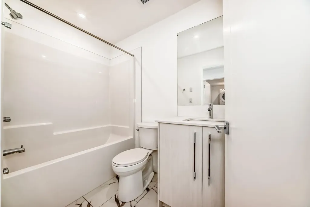 44 Skyview Parkway NE Calgary AB T3N2R8