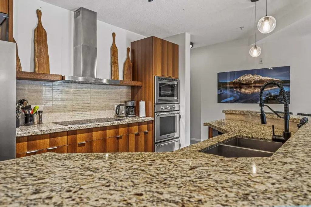 901 Mountain Street Canmore AB T1W 0C9