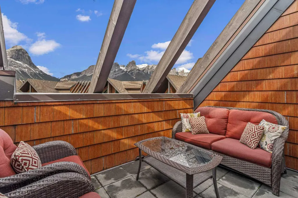 901 Mountain Street Canmore AB T1W 0C9