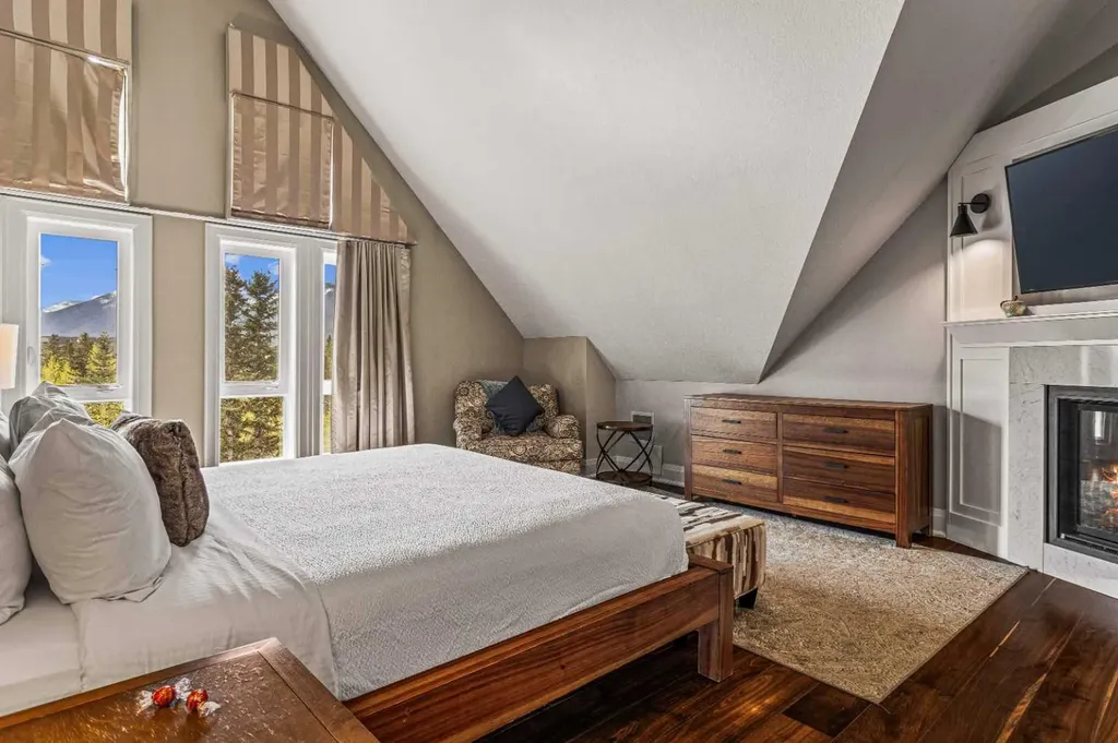 901 Mountain Street Canmore AB T1W 0C9