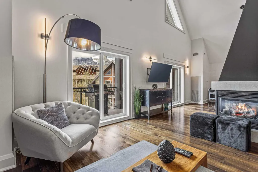 901 Mountain Street Canmore AB T1W 0C9